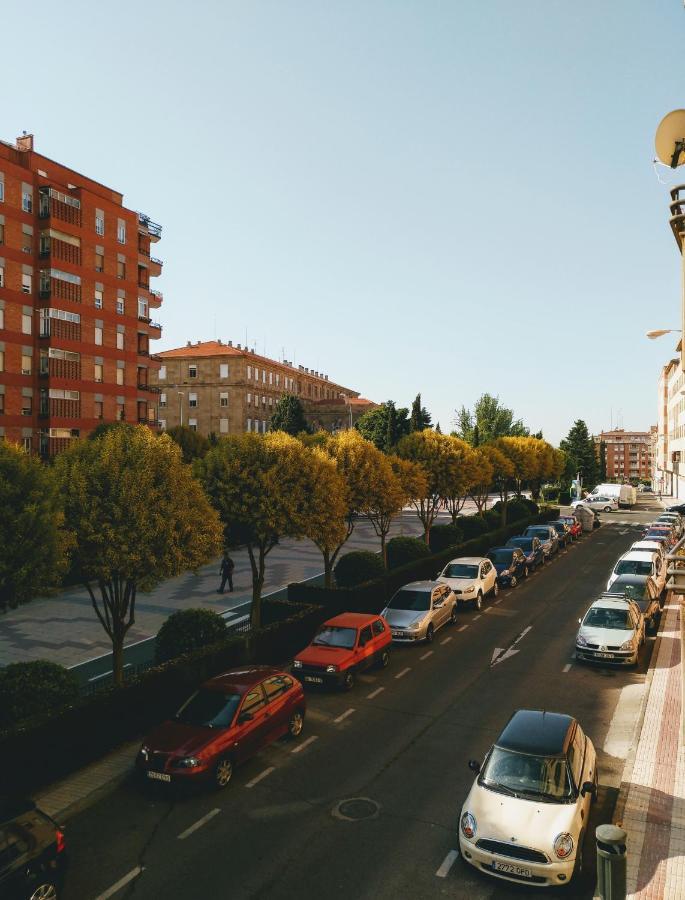 Apartamento con aparcamiento gratuito y gran terraza a 10 min de la Plaza Mayor Salamanca Exterior foto